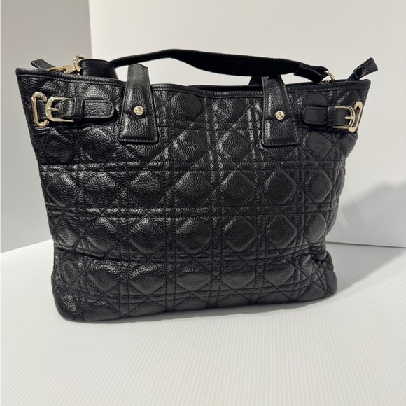 Black Quilted Tote Bag - Picture 1 of 4